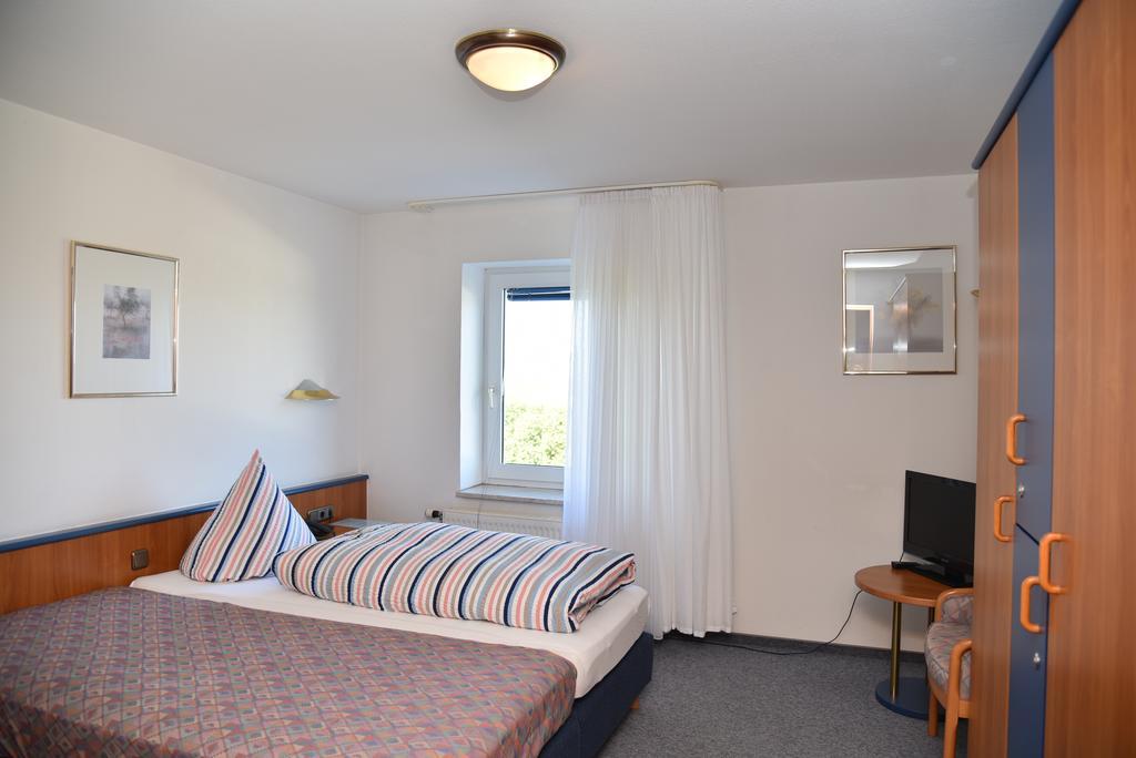 Hotel An Der Alten Porzelline Neuhaus am Rennweg Room photo